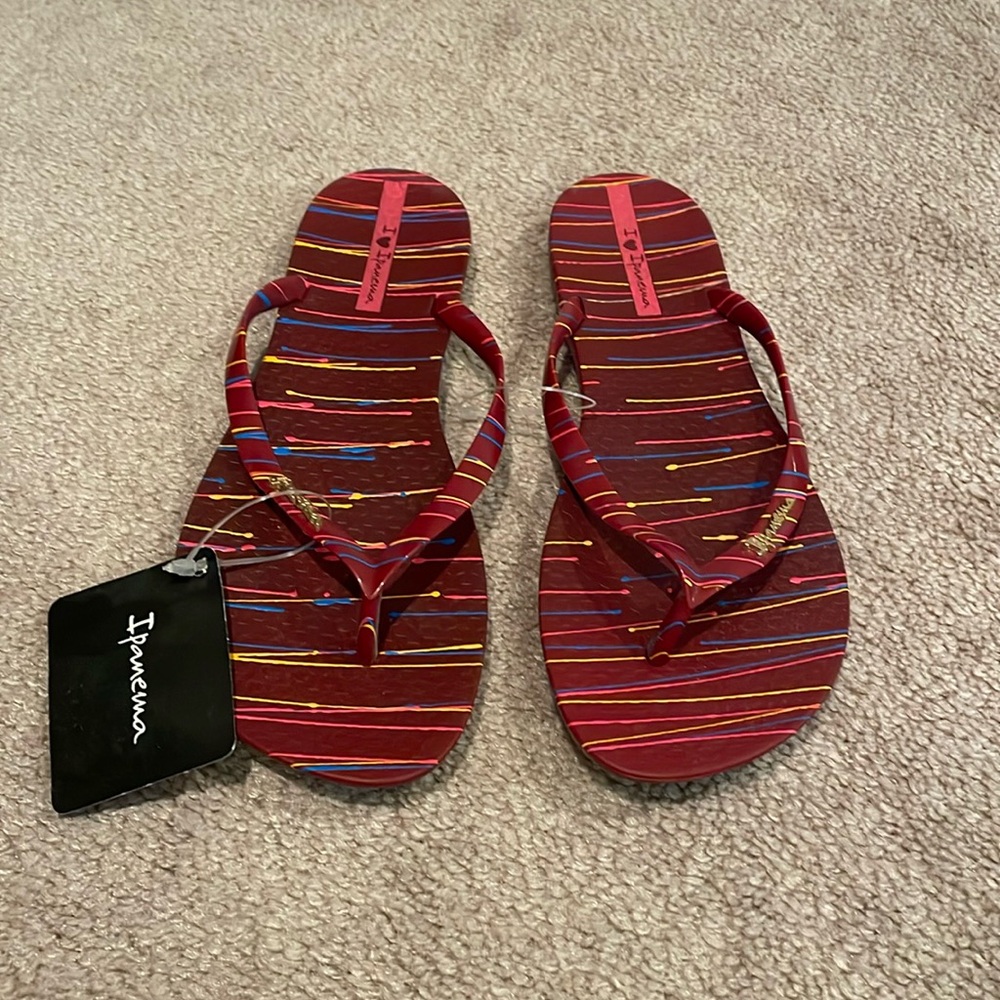 ❗️NWT❗️Impanema flip flops, size 10